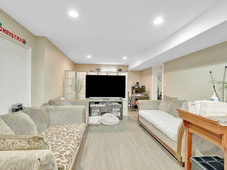 8378 208th Street, Langley, BC, V2Y 0A7 - 22