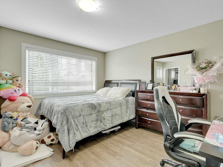 8378 208th Street, Langley, BC, V2Y 0A7 - 17