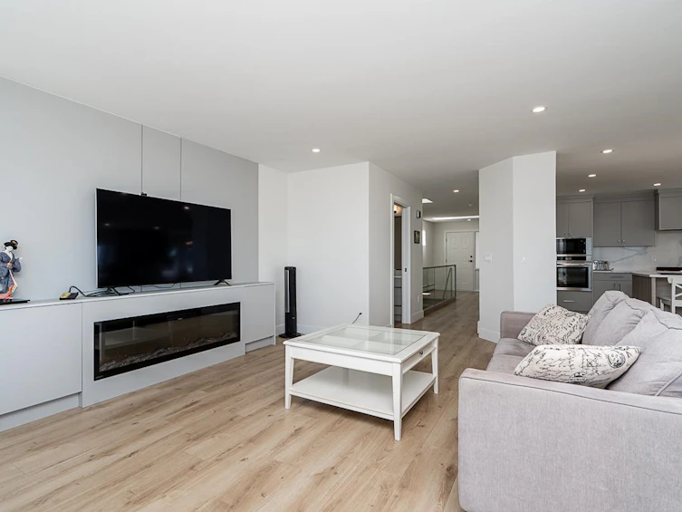15452 Victoria Avenue, Surrey, BC, V4B 1H3 - 9