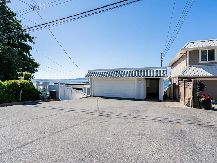 15452 Victoria Avenue, Surrey, BC, V4B 1H3 - 3