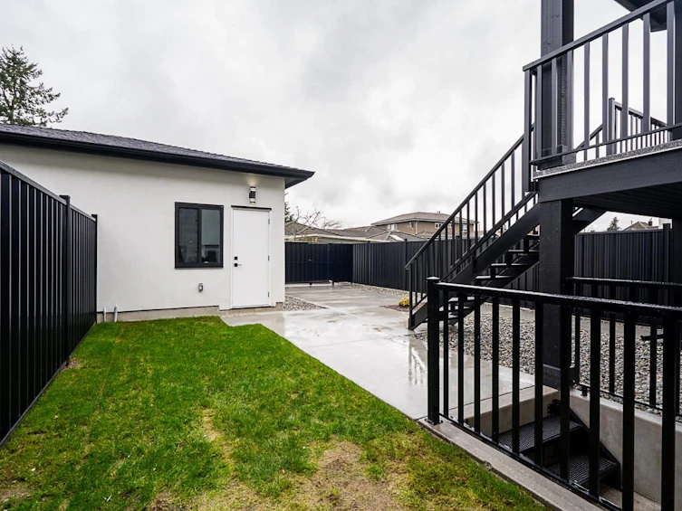 6150 Napier Street, Burnaby, BC, V5B 2C1 - 38