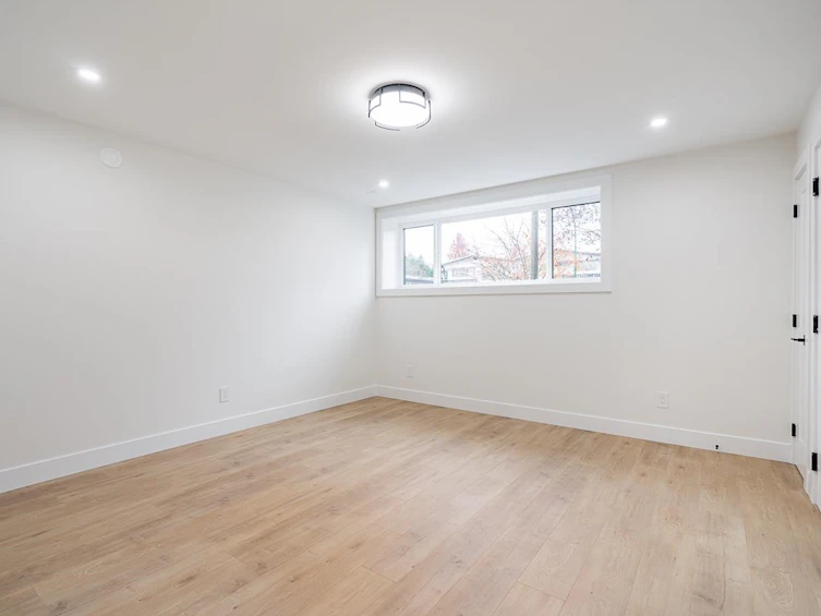 6150 Napier Street, Burnaby, BC, V5B 2C1 - 28