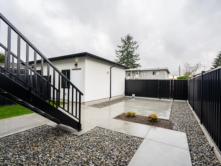 6150 Napier Street, Burnaby, BC, V5B 2C1 - 37