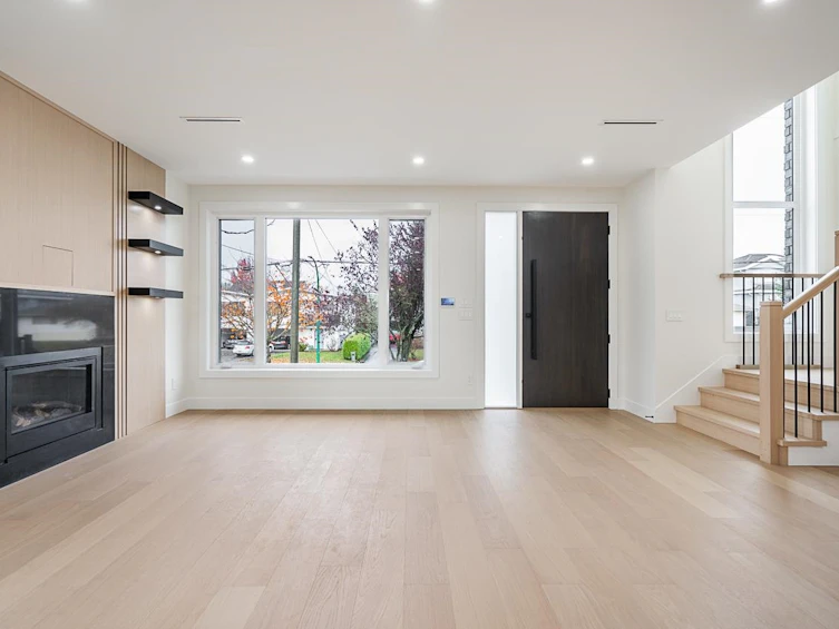 6150 Napier Street, Burnaby, BC, V5B 2C1 - 7