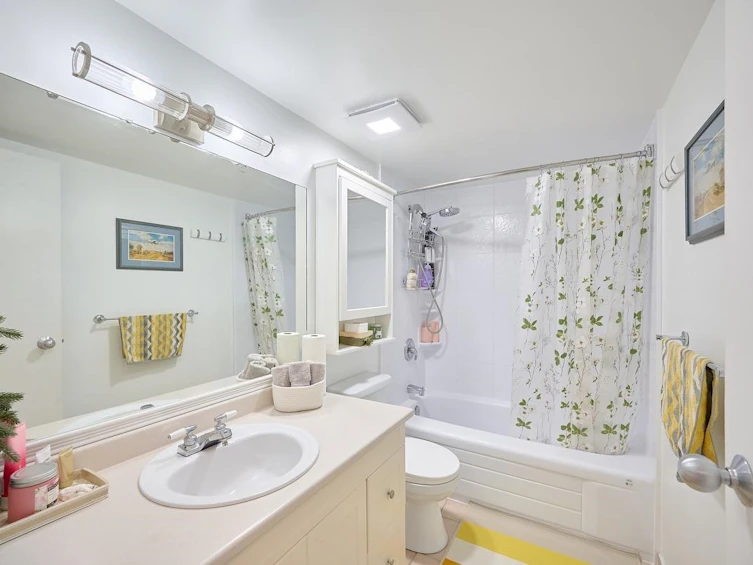 302-1515 Chesterfield Avenue, North Vancouver, BC, V7M 2N5 - 13