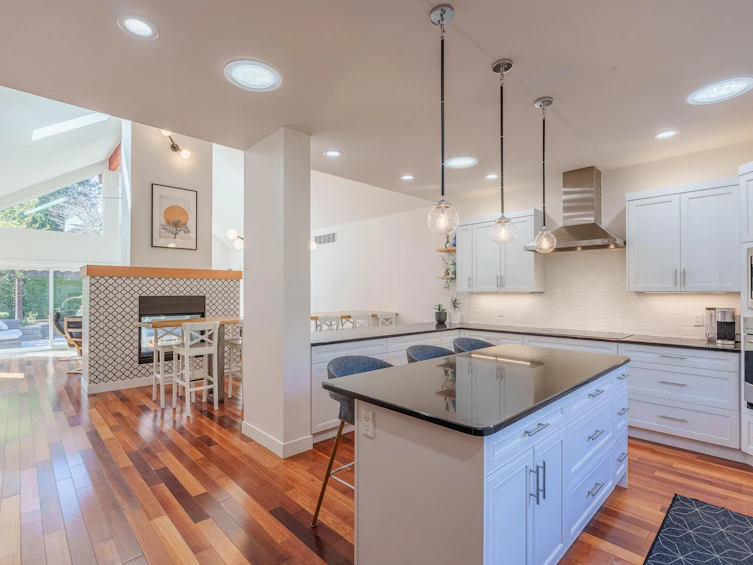 6323 Oracle Road, Sechelt, BC, V7Z 0R8 - 7