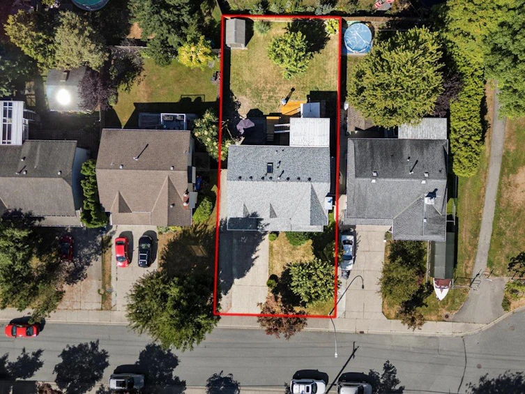 8957 213 Street, Langley, BC, V1M 1Z5 - 38