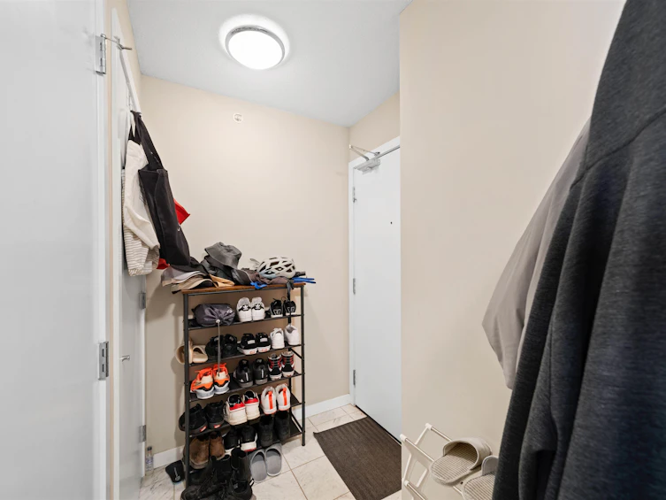 1908-833 Seymour Street, Vancouver, BC, V6B 5G1 - 2