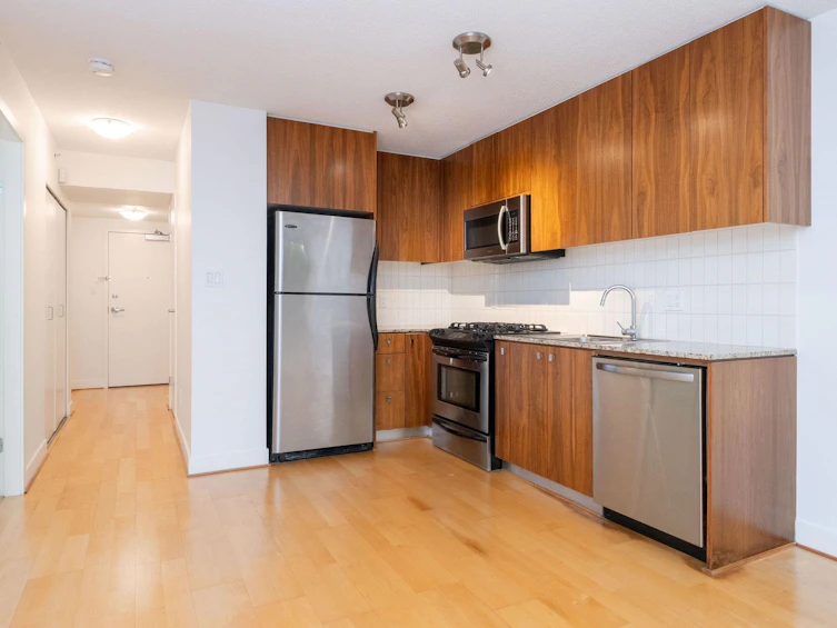302-1030 W Broadway Street, Vancouver, BC, V6B 4J5 - 4