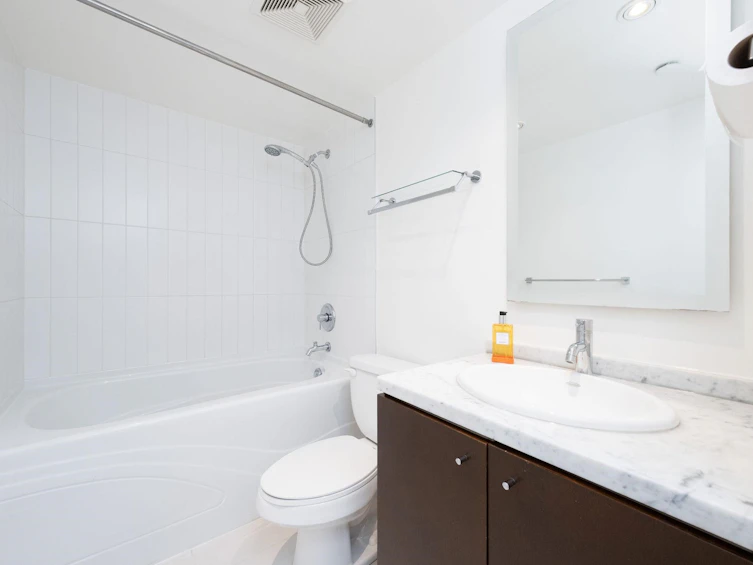 302-1030 W Broadway Street, Vancouver, BC, V6B 4J5 - 18