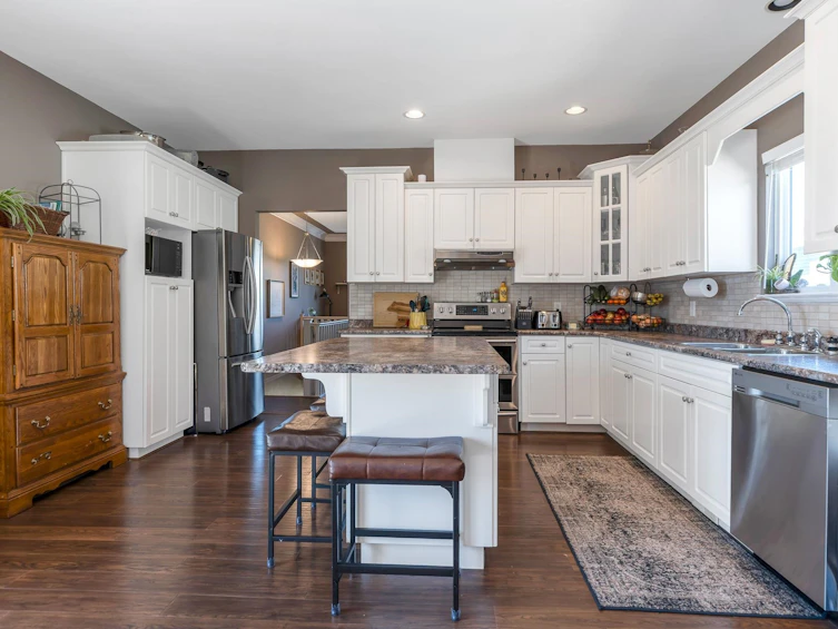 8412 Doerksen Drive, Mission, BC, V2V 7C4 - 18