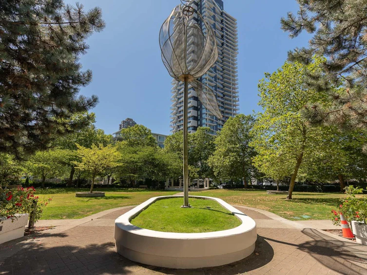 604-2138 Madison Avenue, Burnaby, BC, V5C 6T6 - 38