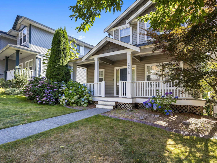36516 Lester Pearson Way, Abbotsford, BC, V3G 3C5 - 2