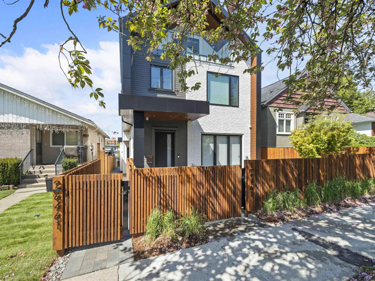 2-6461 E Prince Edward Street, Vancouver, BC, V3W 0Y3 - 39
