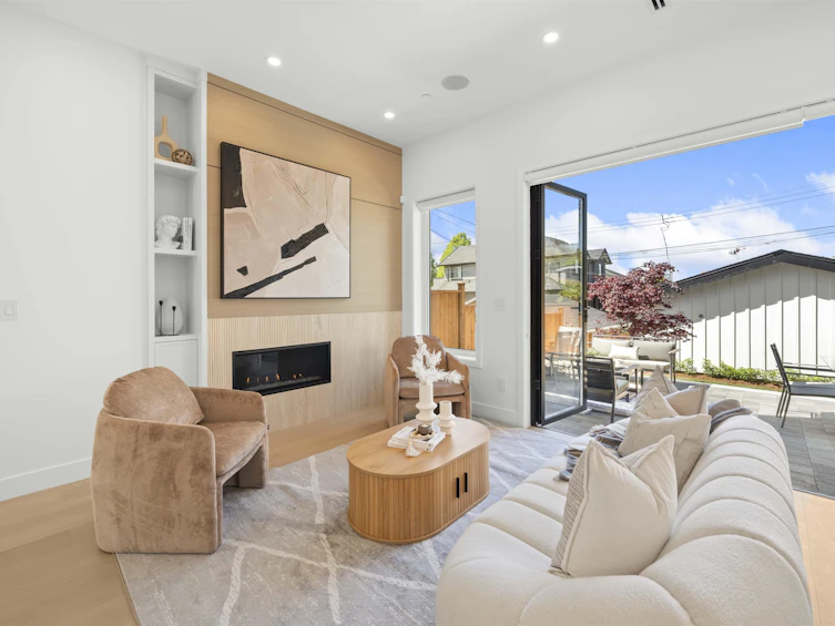 2-6461 E Prince Edward Street, Vancouver, BC, V3W 0Y3 - 3