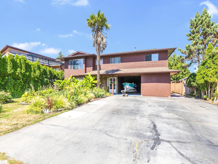 20463 Thorne Avenue, Maple Ridge, BC, V2X 8V1 - 2