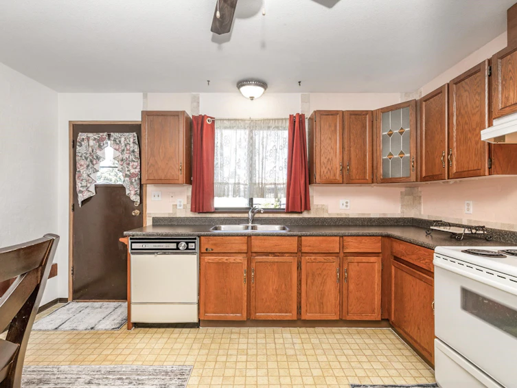 20463 Thorne Avenue, Maple Ridge, BC, V2X 8V1 - 10