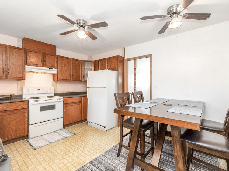 20463 Thorne Avenue, Maple Ridge, BC, V2X 8V1 - 11