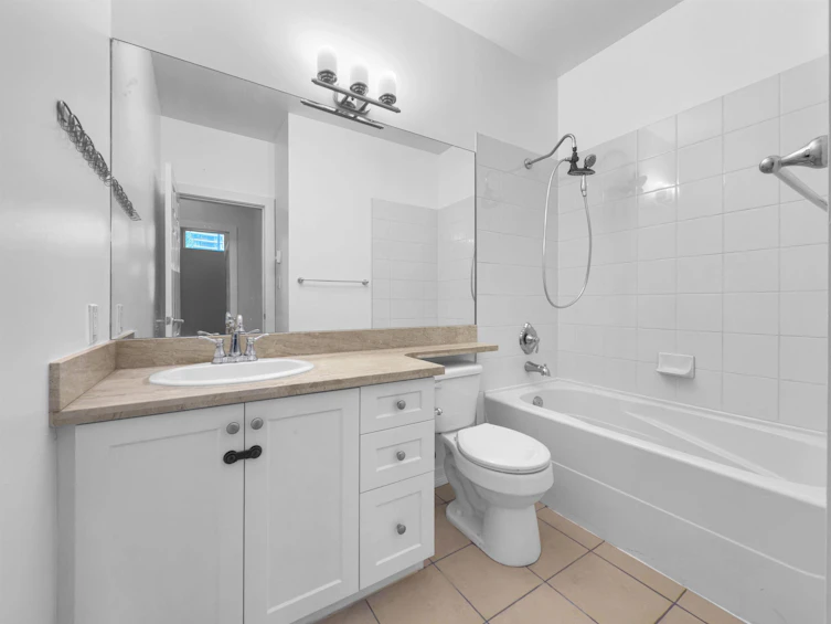 415-10237 133 Street, Surrey, BC, V3T 0C6 - 23