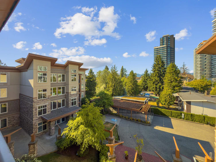 415-10237 133 Street, Surrey, BC, V3T 0C6 - 2