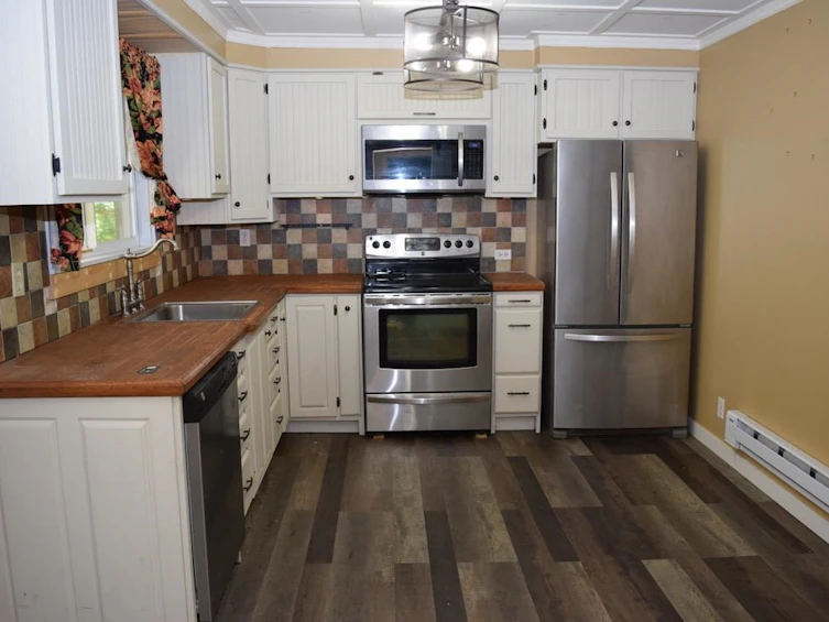 11624 212 Street, Maple Ridge, BC, V2X 4Z5 - 10