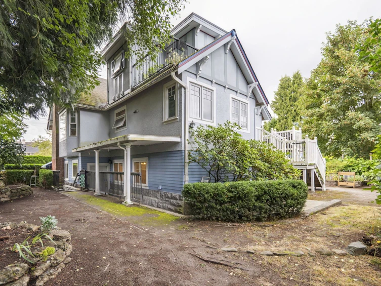 831 Second Street, New Westminster, BC, V3L 2N4 - 28