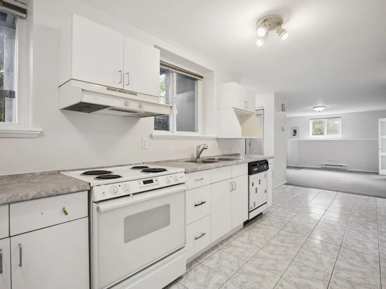 831 Second Street, New Westminster, BC, V3L 2N4 - 20