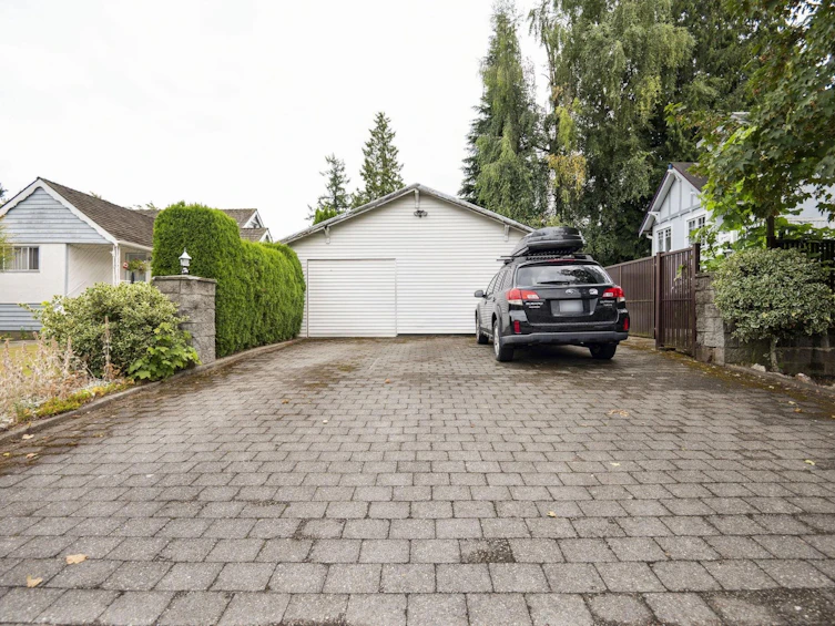 831 Second Street, New Westminster, BC, V3L 2N4 - 31