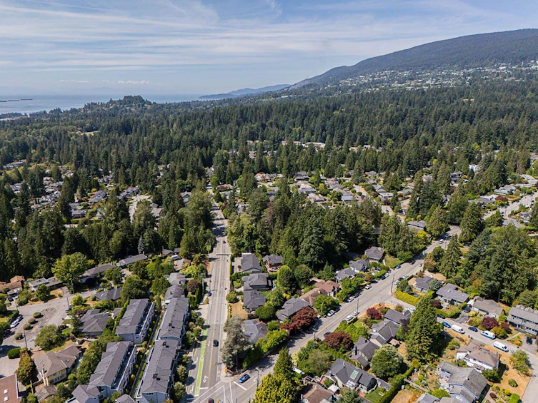 1160 Ridgewood Drive, North Vancouver, BC, V7R 1J3 - 8