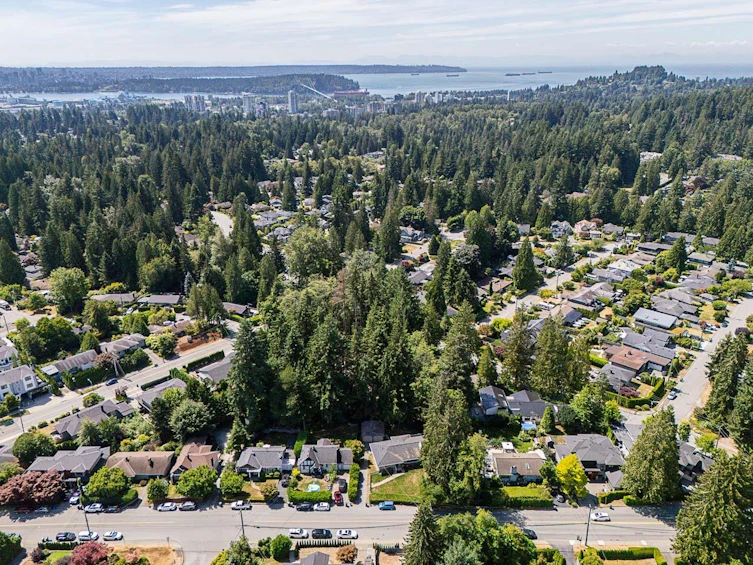 1160 Ridgewood Drive, North Vancouver, BC, V7R 1J3 - 9