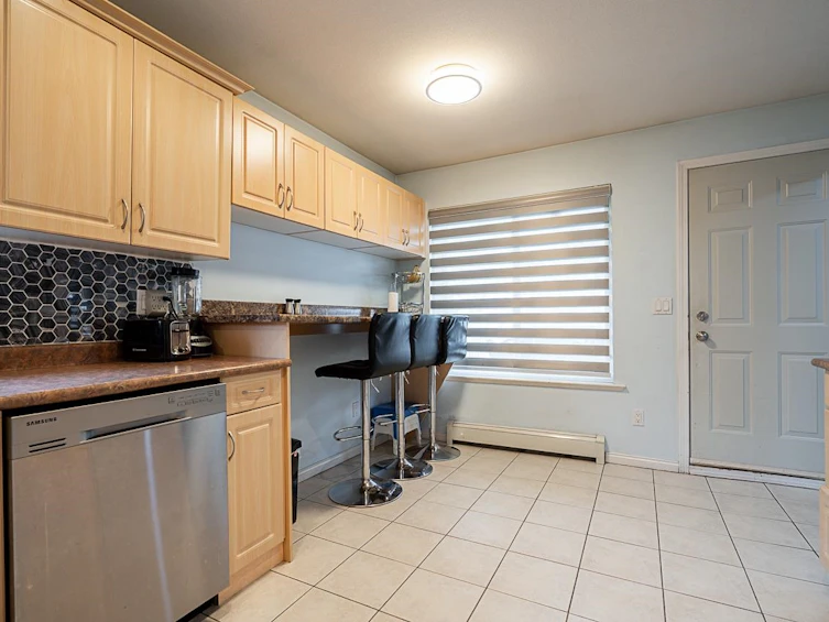 7366 144a Street, Surrey, BC, V3S 0M9 - 14