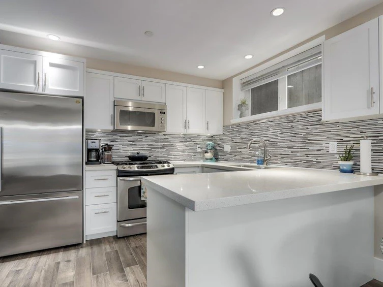 317 W 16th Avenue, Vancouver, BC, V5Y 1Z1 - 10