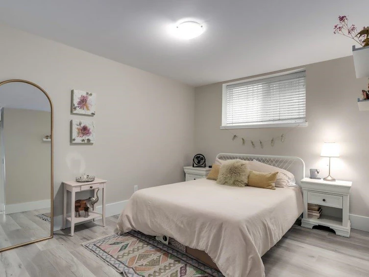 317 W 16th Avenue, Vancouver, BC, V5Y 1Z1 - 14