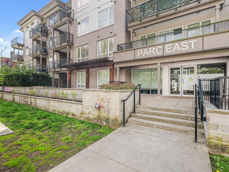 301-2382 Atkins Avenue, Port Coquitlam, BC, V3C 0G7 - 2