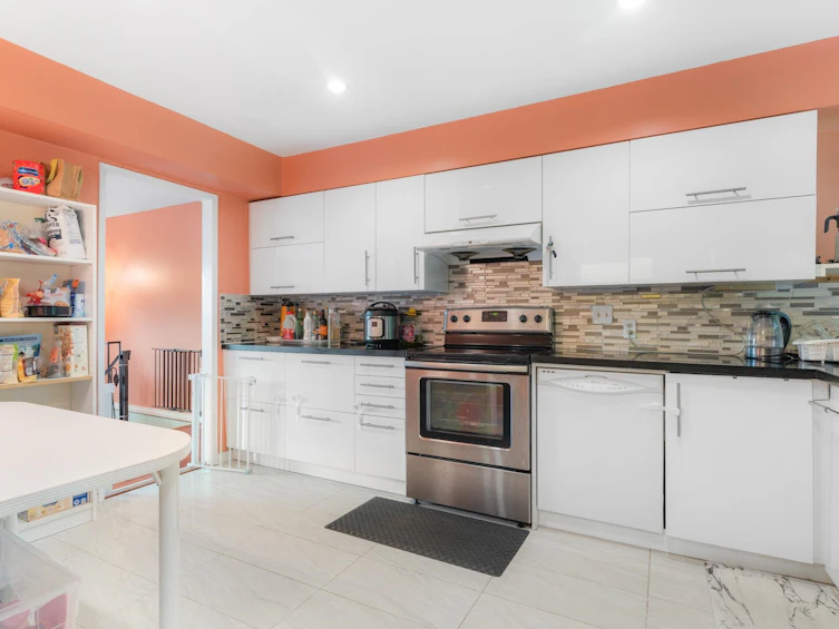 5540 Laurel Street, Burnaby, BC, V5G 1N2 - 9