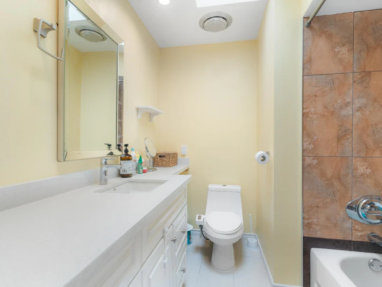 5540 Laurel Street, Burnaby, BC, V5G 1N2 - 26