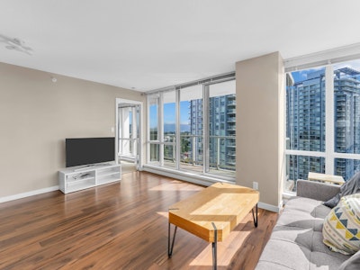 2904-9981 Whalley Boulevard - 3