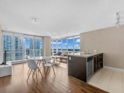 2904-9981 Whalley Boulevard - 2