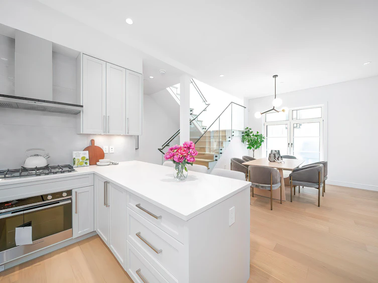 5836 Highbury Street, Vancouver, BC, V6N 1Z1 - 11