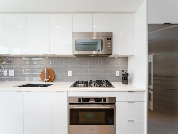 1208-112 E 13th Street, North Vancouver, BC, V7L 0E4 - 4