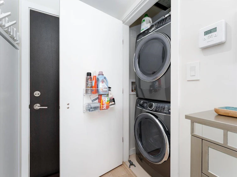 1208-112 E 13th Street, North Vancouver, BC, V7L 0E4 - 16