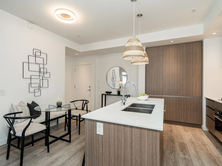 401-516 Foster Avenue, Coquitlam, BC, V3J 0H8 - 4