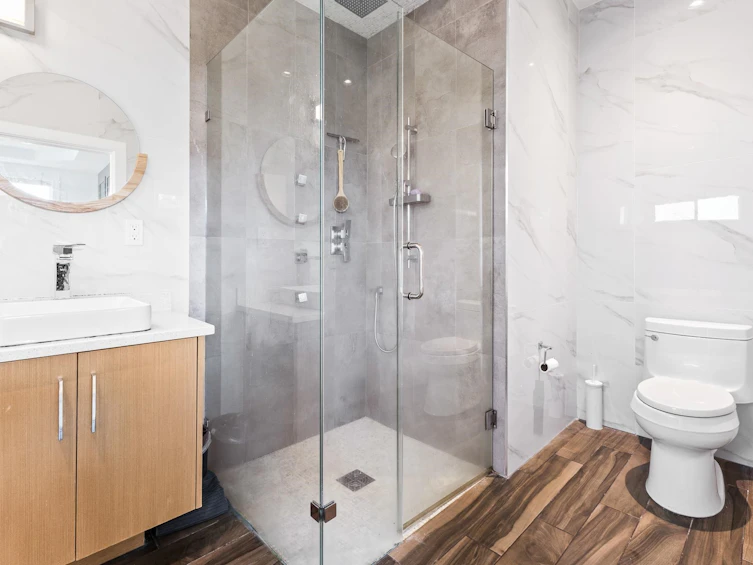 684 Porter Street, Coquitlam, BC, V3J 5A9 - 18