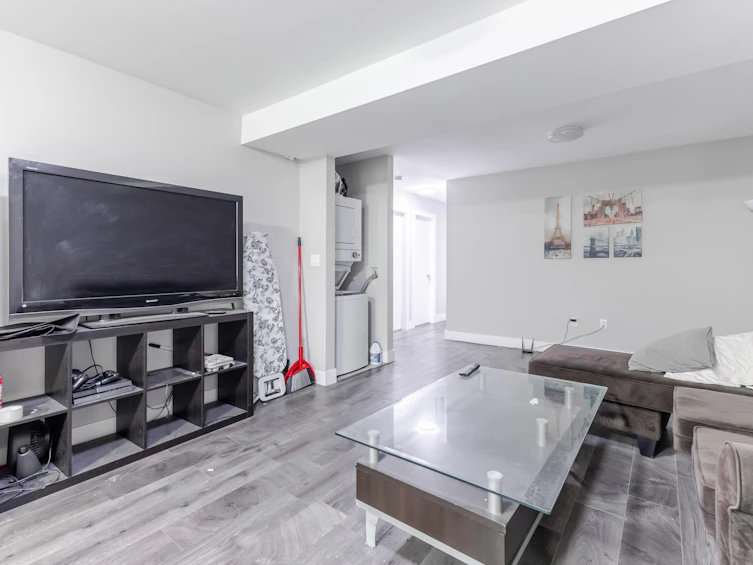684 Porter Street, Coquitlam, BC, V3J 5A9 - 33