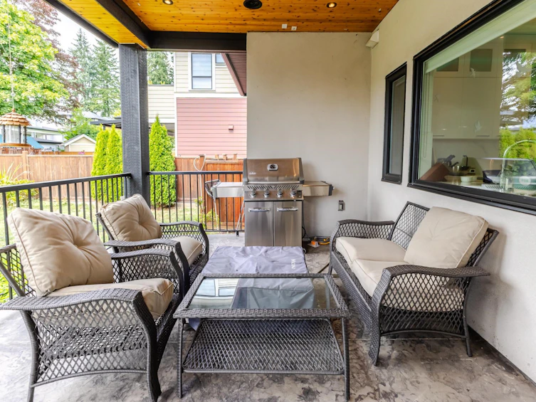 684 Porter Street, Coquitlam, BC, V3J 5A9 - 25
