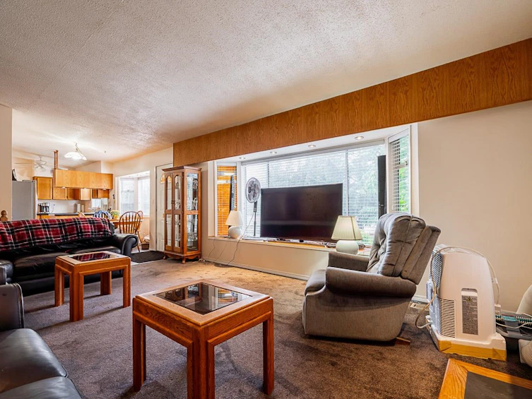 10286 127 Street, Surrey, BC, V3V 5J7 - 8