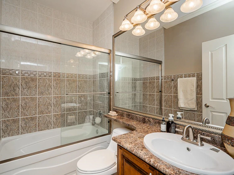 15967 110a Avenue, Surrey, BC, V4N 4Y2 - 13