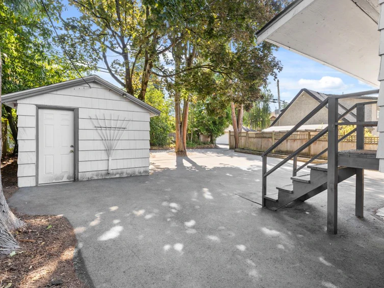 6930 Granville Street, Vancouver, BC, V6P 4X5 - 25