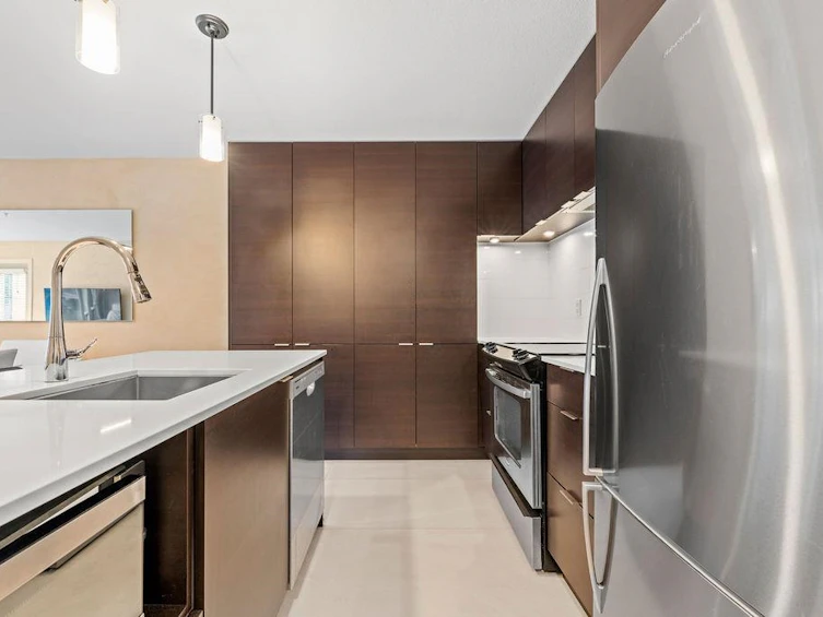 312-1679 Lloyd Avenue, North Vancouver, BC, V7P 0A9 - 14
