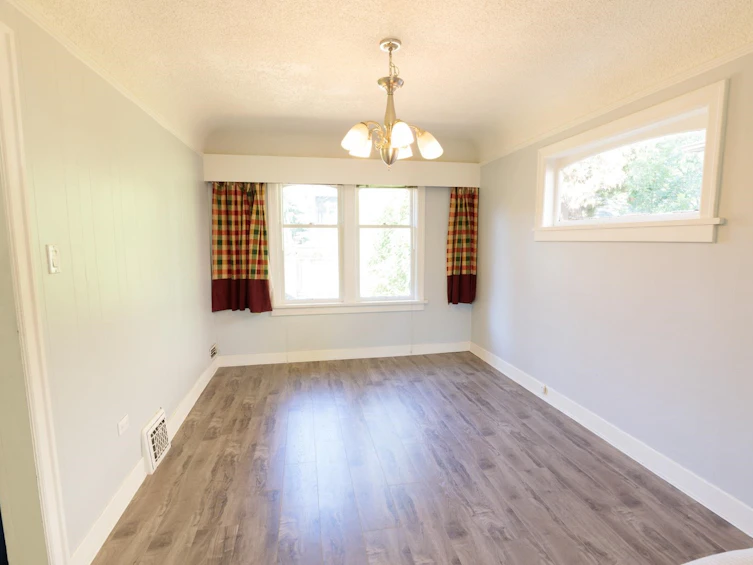 2529 W 41st Avenue, Vancouver, BC, V6N 3C2 - 3